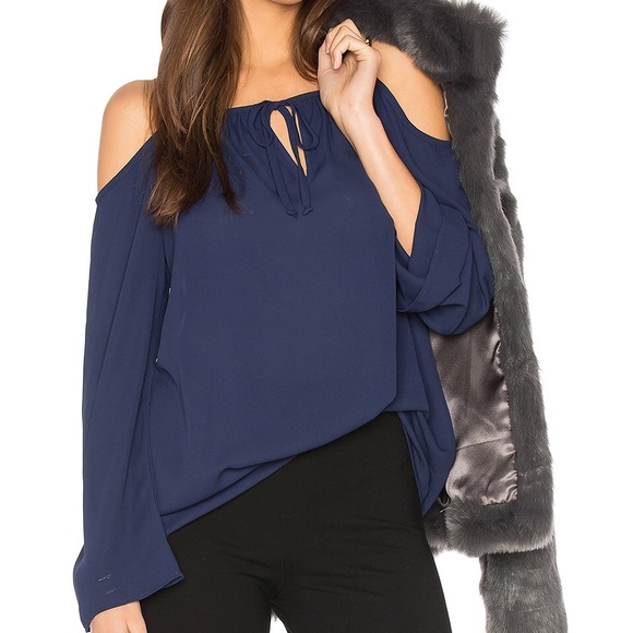 Three Eighty Two Payton Cold Shoulder Top - Picture 7 of 7